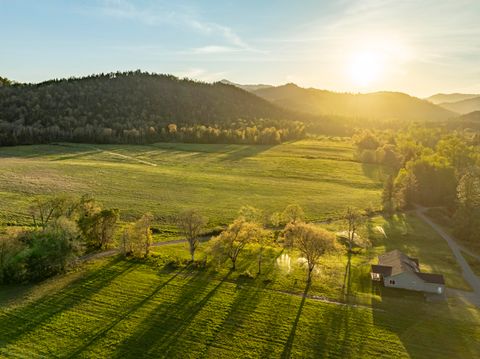 Tiny photo for 1775 Leland Road, Wolf Creek, OR 97497 (MLS # 220219255)