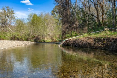 Tiny photo for 1775 Leland Road, Wolf Creek, OR 97497 (MLS # 220219255)