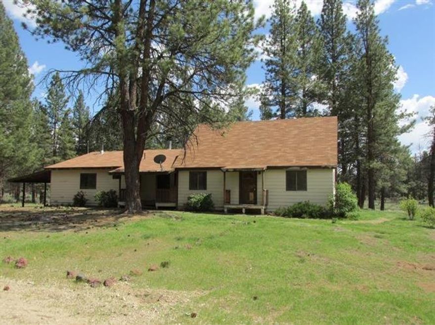 Large home with acreage in the pines! Home has 2536 sq. ft. Living room plus family room with fireplace. 4 bedrooms and 2 baths. 2.36 acres located in Sprague River. Large back deck and it has a 40x20 barn. This is a Homepath Property.