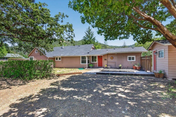 125 HUDSPETH LN, SHADY COVE, OR 97539 - Image 44104ef0fdb346dbd0b5eda4f400c830/1755930141