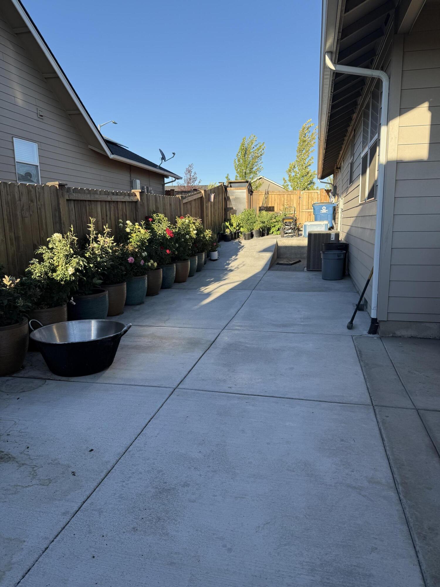 1779 NE 3rd Street NE