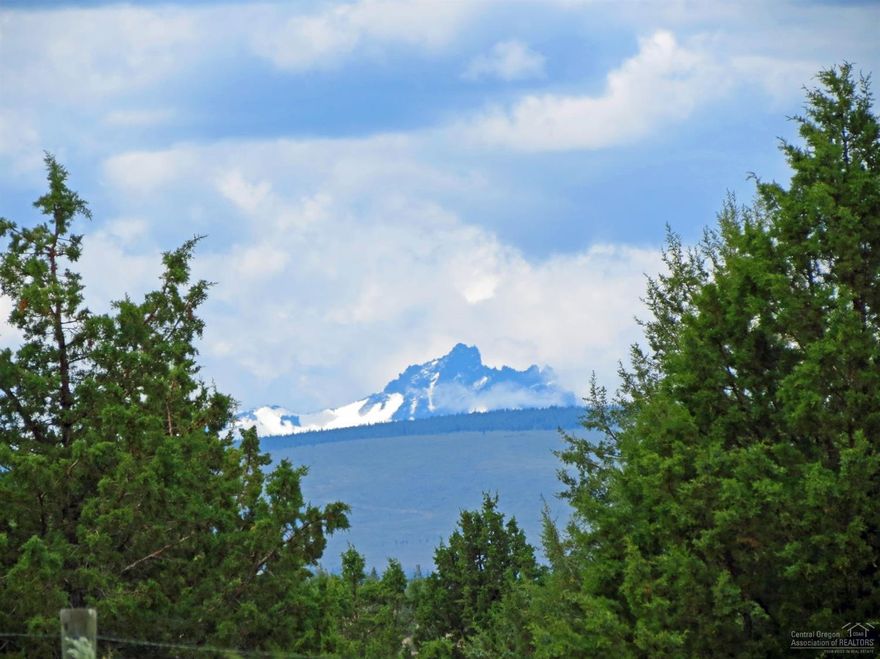 Fabulous Cascade view to the west as well as views of the Buttes to the east, from this 5-acre Crooked River Ranch lot. Close to Crooked River Ranch entrance and the westerly community boundaries. Approved for the installation of a standard septic system and power is available at the lot line. Private wells in this area. Enjoy the amenities Crooked River Ranch has to offer, including an 18-hole golf course, swimming pool for owners and their guests, disc golf, tennis, pickle-ball and much more.