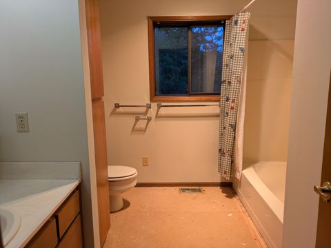 Tiny photo for 2501 Wagon Trail Drive, Jacksonville, OR 97530 (MLS # 220211875)