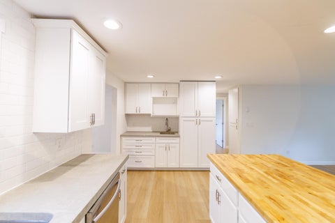 Tiny photo for 1382 NE Drost Drive, Bend, OR 97701 (MLS # 220223028)