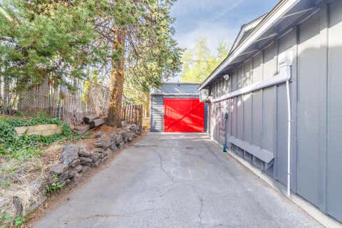 Tiny photo for 1382 NE Drost Drive, Bend, OR 97701 (MLS # 220223028)