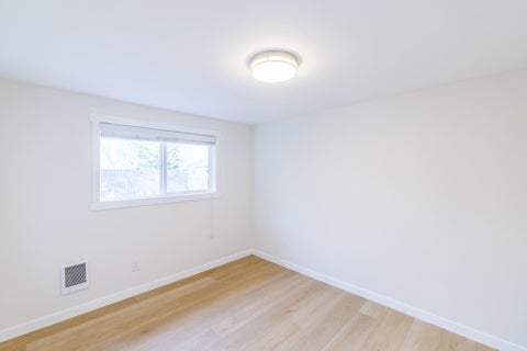 Tiny photo for 1382 NE Drost Drive, Bend, OR 97701 (MLS # 220223028)