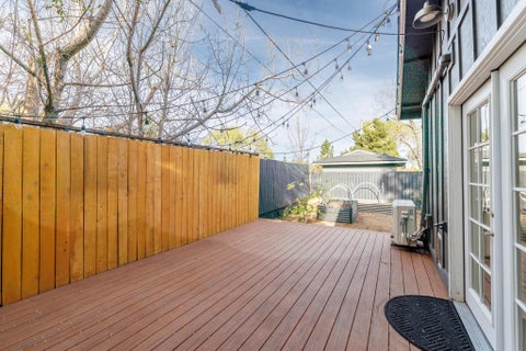 Tiny photo for 1382 NE Drost Drive, Bend, OR 97701 (MLS # 220223028)