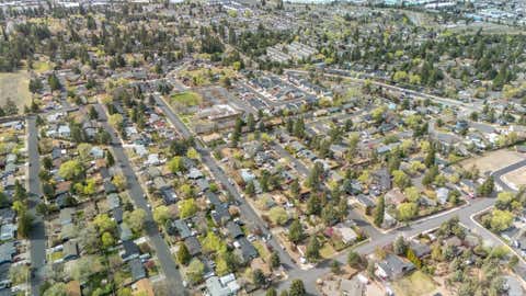 Tiny photo for 1382 NE Drost Drive, Bend, OR 97701 (MLS # 220223028)