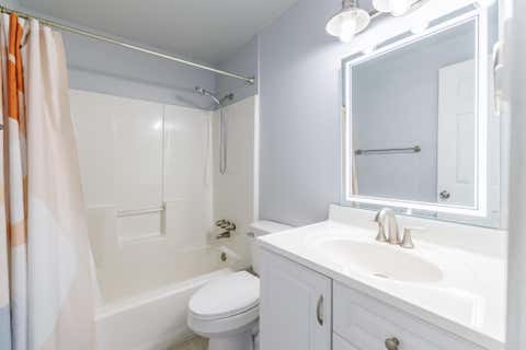 Tiny photo for 1382 NE Drost Drive, Bend, OR 97701 (MLS # 220223028)