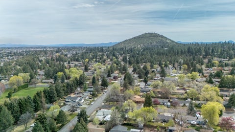 Tiny photo for 1382 NE Drost Drive, Bend, OR 97701 (MLS # 220223028)