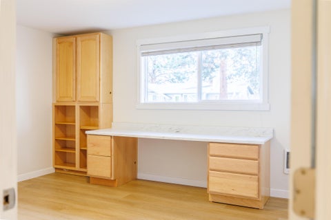 Tiny photo for 1382 NE Drost Drive, Bend, OR 97701 (MLS # 220223028)