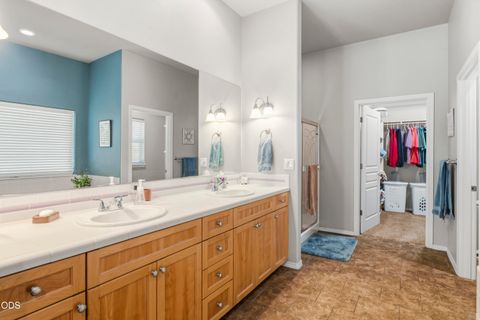 Tiny photo for 880 Willet Lane, Redmond, OR 97756 (MLS # 220223816)