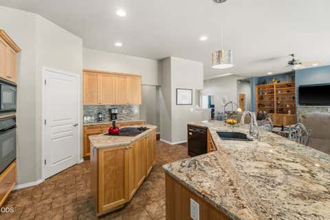 Tiny photo for 880 Willet Lane, Redmond, OR 97756 (MLS # 220223816)