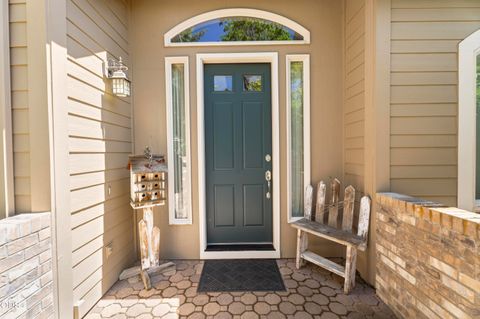 Tiny photo for 880 Willet Lane, Redmond, OR 97756 (MLS # 220223816)