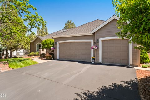 Tiny photo for 880 Willet Lane, Redmond, OR 97756 (MLS # 220223816)
