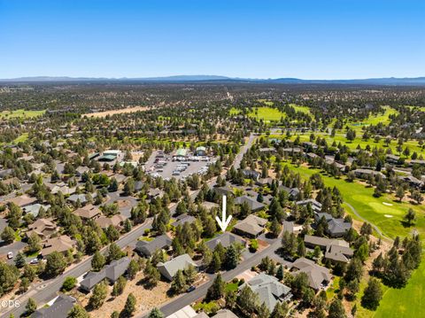Tiny photo for 880 Willet Lane, Redmond, OR 97756 (MLS # 220223816)