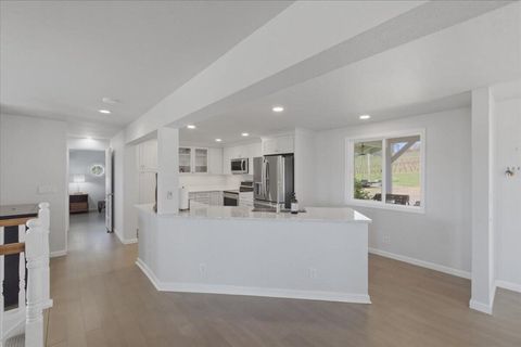 Tiny photo for 25357 High Pass Road, Junction City, OR 97448 (MLS # 220219324)