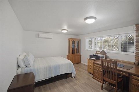Tiny photo for 25357 High Pass Road, Junction City, OR 97448 (MLS # 220219324)