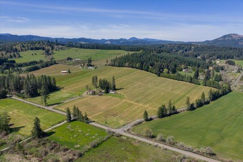 Tiny photo for 25357 High Pass Road, Junction City, OR 97448 (MLS # 220219324)