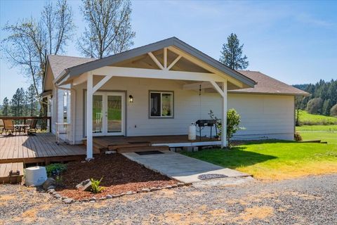 Tiny photo for 25357 High Pass Road, Junction City, OR 97448 (MLS # 220219324)