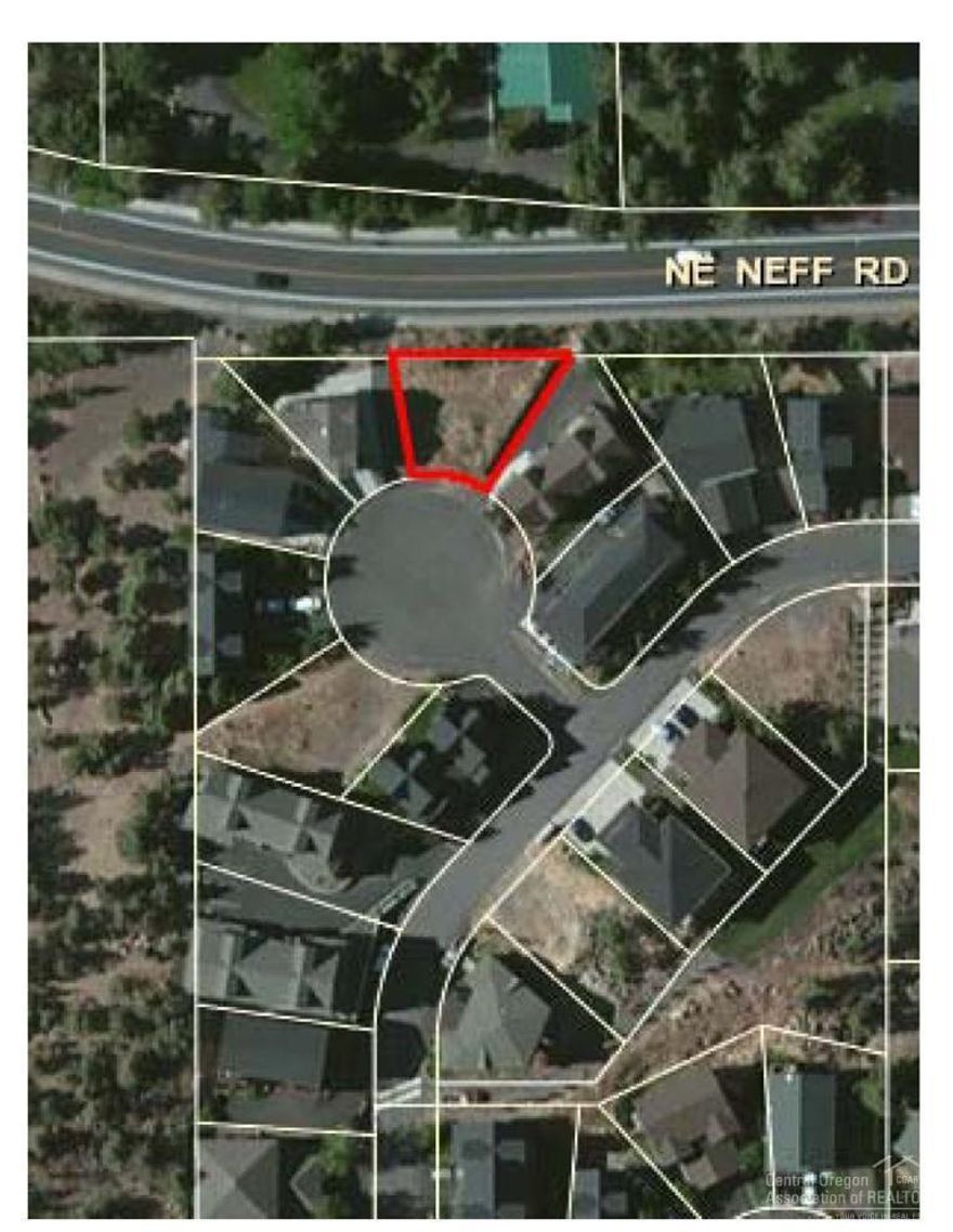 Bring All Offers Seller wants Closed By End of 2014! Great Lot in NW Bend Multi Family many possibilities Buyer to Verify with City. Priced to Sell! RM Zoned lot. Close to pilot butte and Medical center. East Side amenities for shopping, ect.