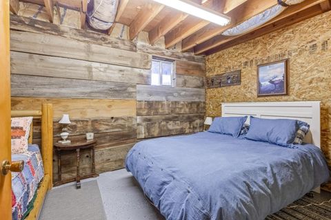 Tiny photo for 25887 SE Weberg Road, Paulina, OR 97751 (MLS # 220220089)