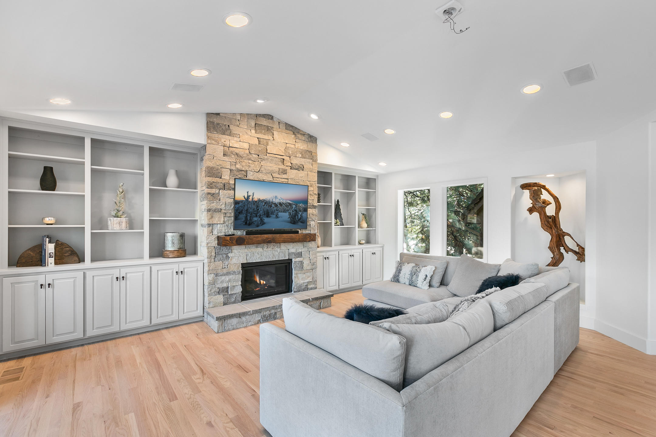 Broken Top - Residential