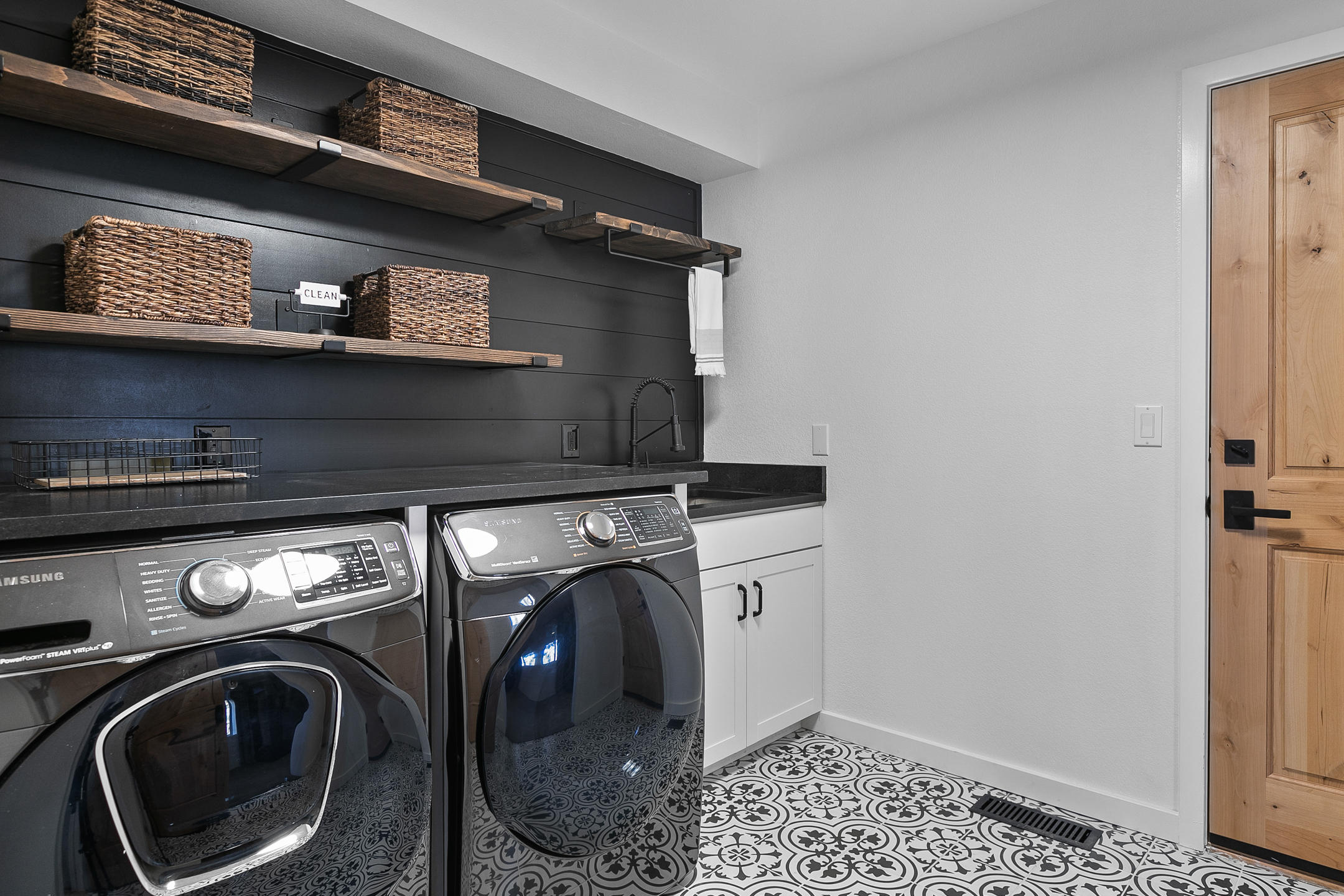 Broken Top - Residential