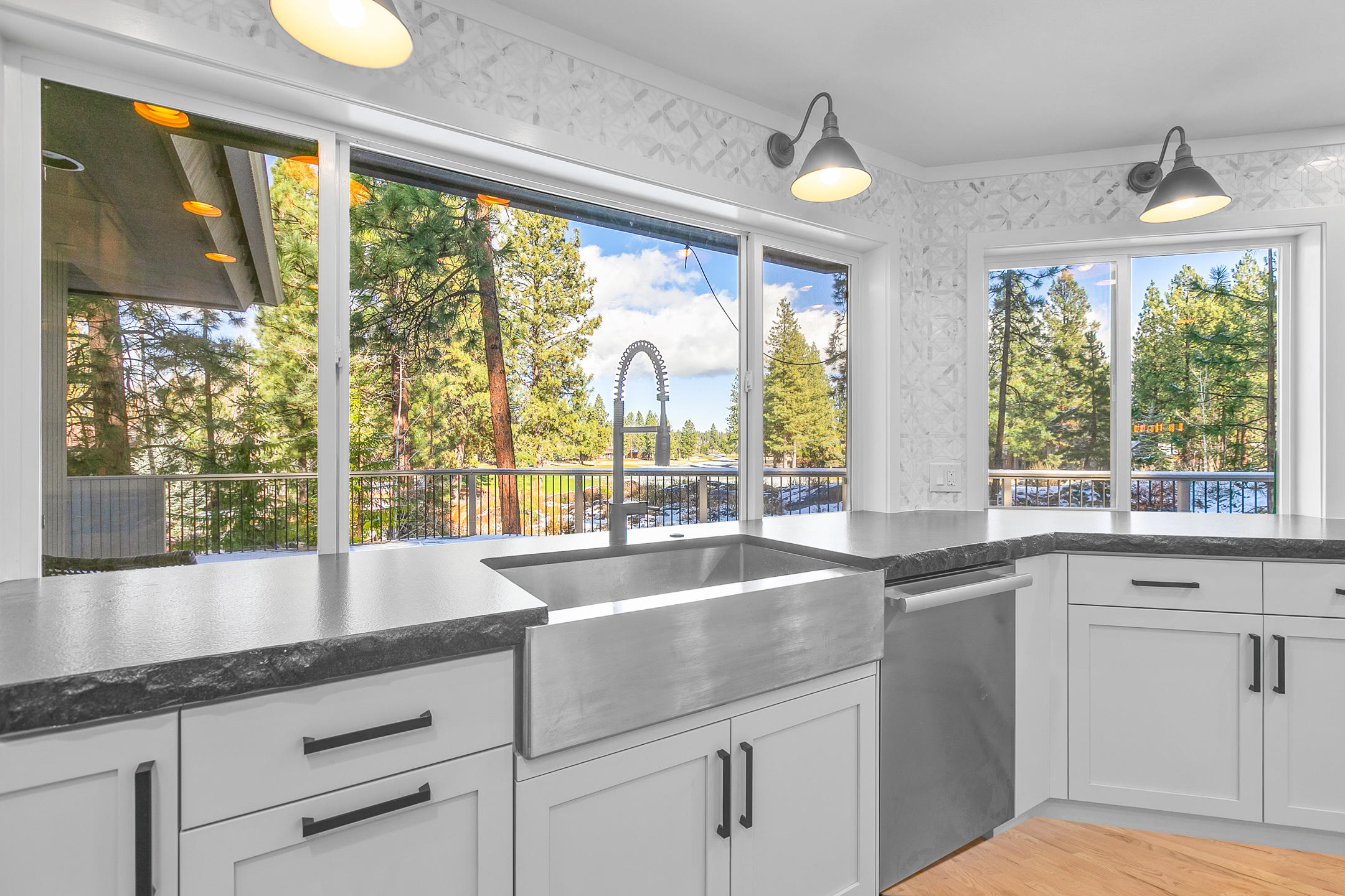 Broken Top - Residential