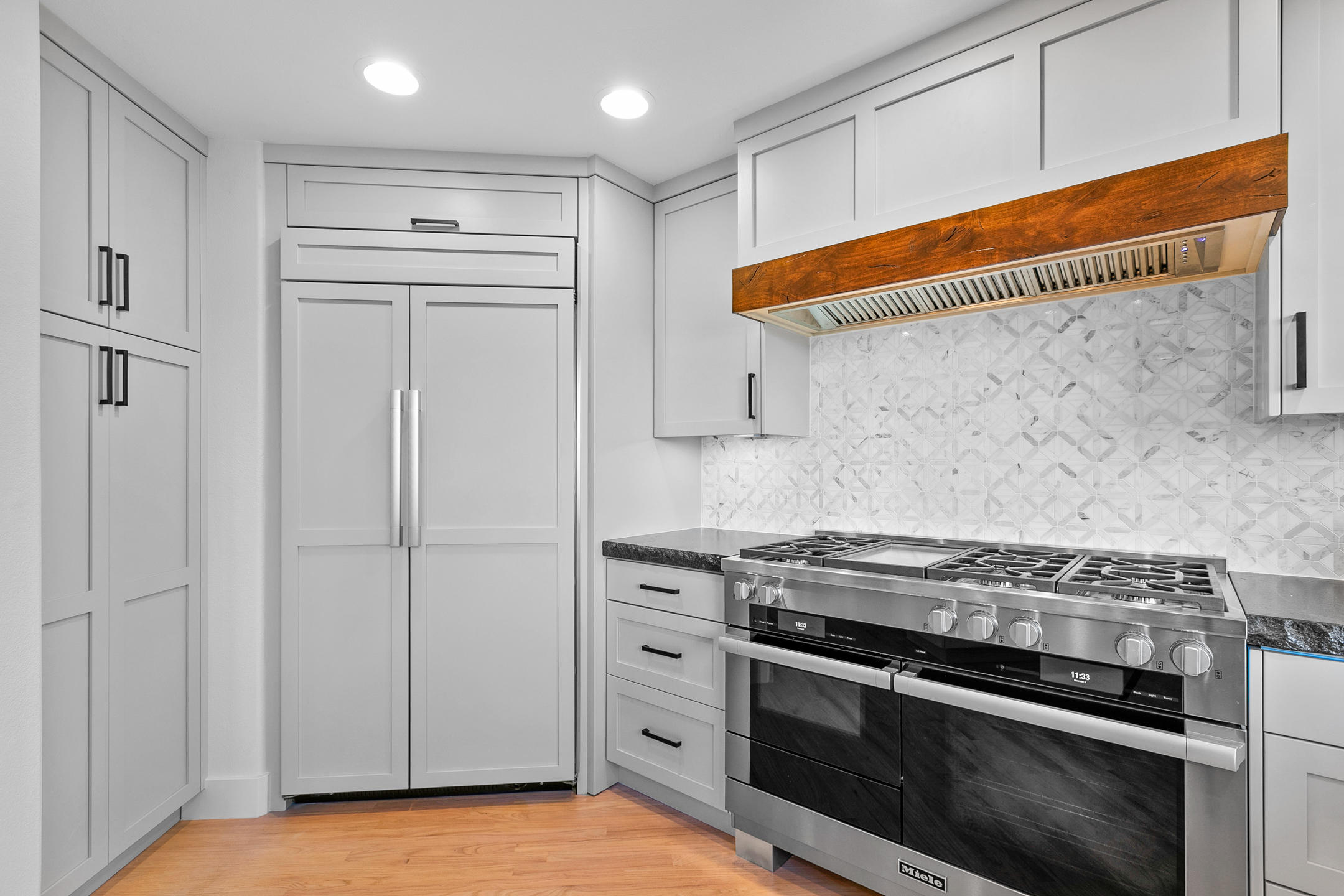 Broken Top - Residential