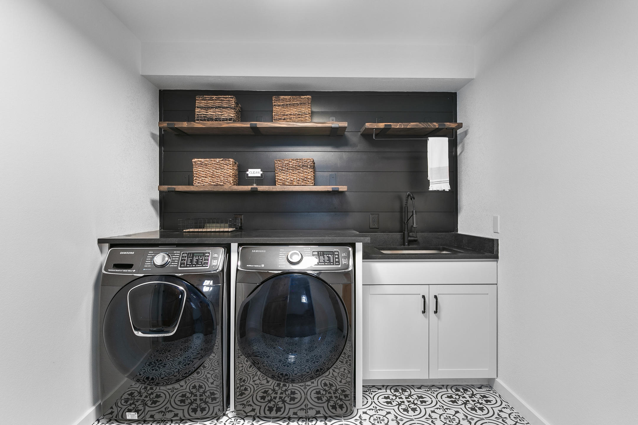 Broken Top - Residential