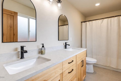Tiny photo for 1130 E Canter Court, Sisters, OR 97759 (MLS # 220229940)
