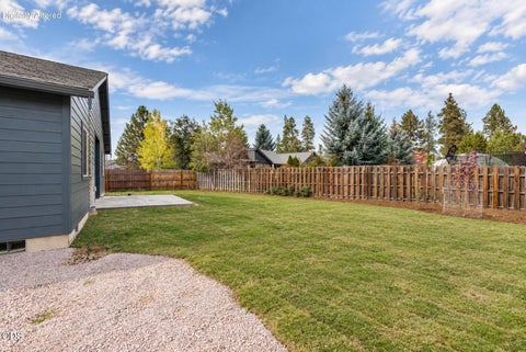 Tiny photo for 1130 E Canter Court, Sisters, OR 97759 (MLS # 220229940)