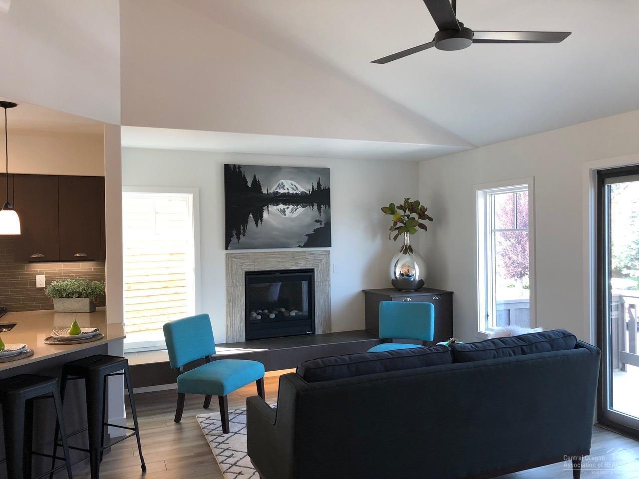 Pine Meadow Vill - Residential