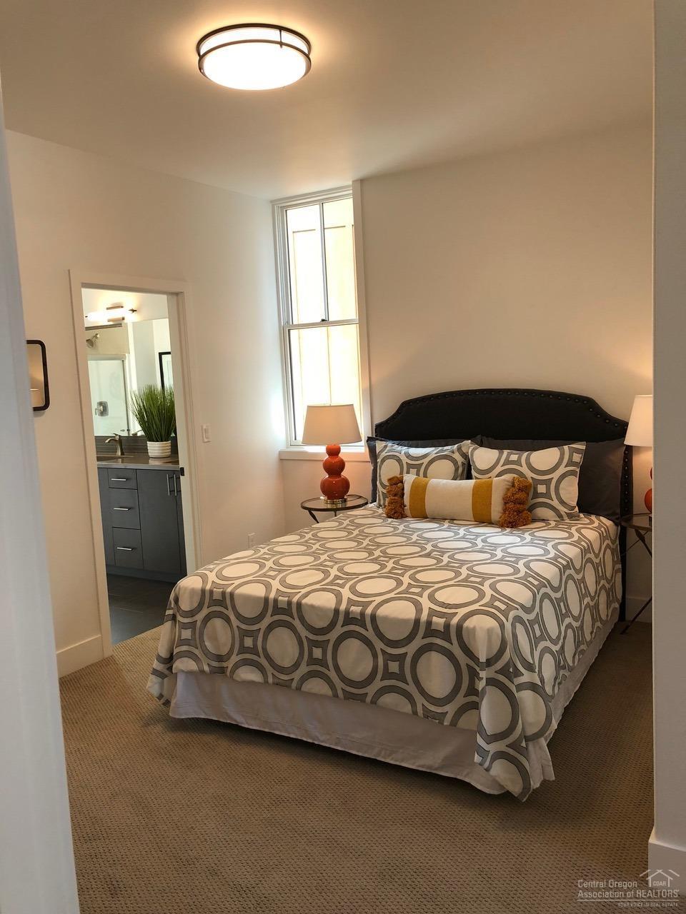 Pine Meadow Vill - Residential