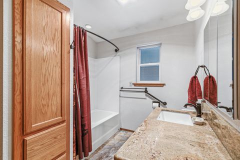 Tiny photo for 260 McMullen Creek Road, Selma, OR 97538 (MLS # 220215746)