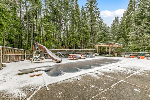 Tiny photo for 260 McMullen Creek Road, Selma, OR 97538 (MLS # 220215746)