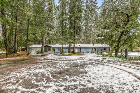 Tiny photo for 260 McMullen Creek Road, Selma, OR 97538 (MLS # 220215746)