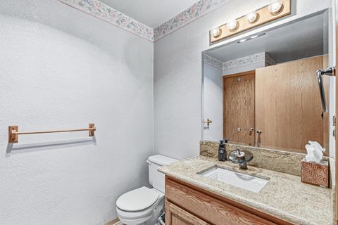 Tiny photo for 260 McMullen Creek Road, Selma, OR 97538 (MLS # 220215746)