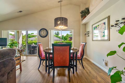 Tiny photo for 732 Cherrywood Drive, Medford, OR 97504 (MLS # 220215355)