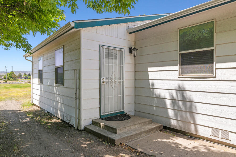 Home Acres - Commercial Sale