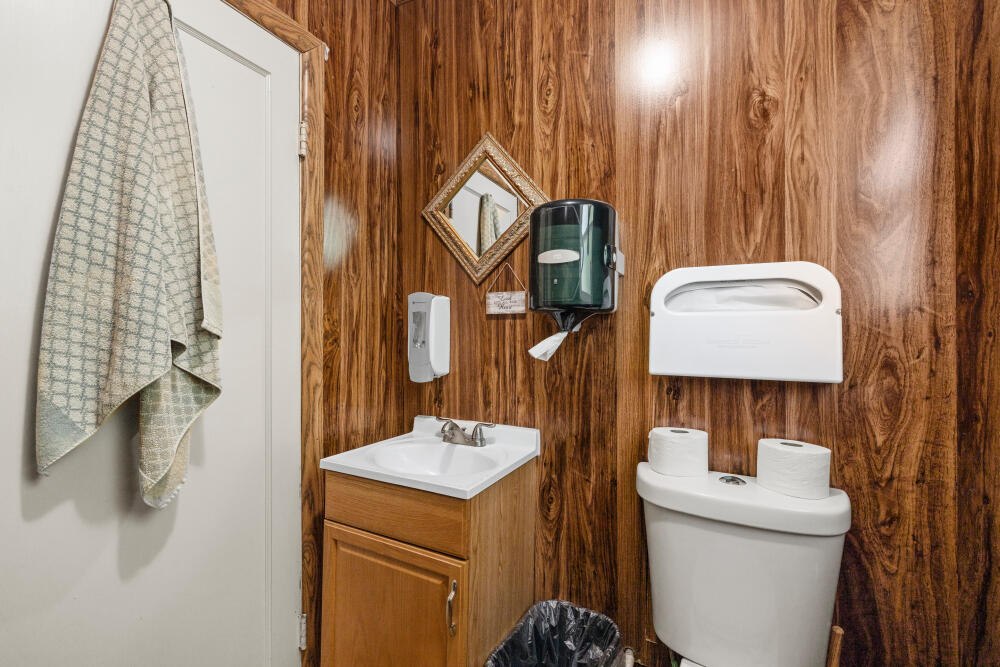 Home Acres - Commercial Sale