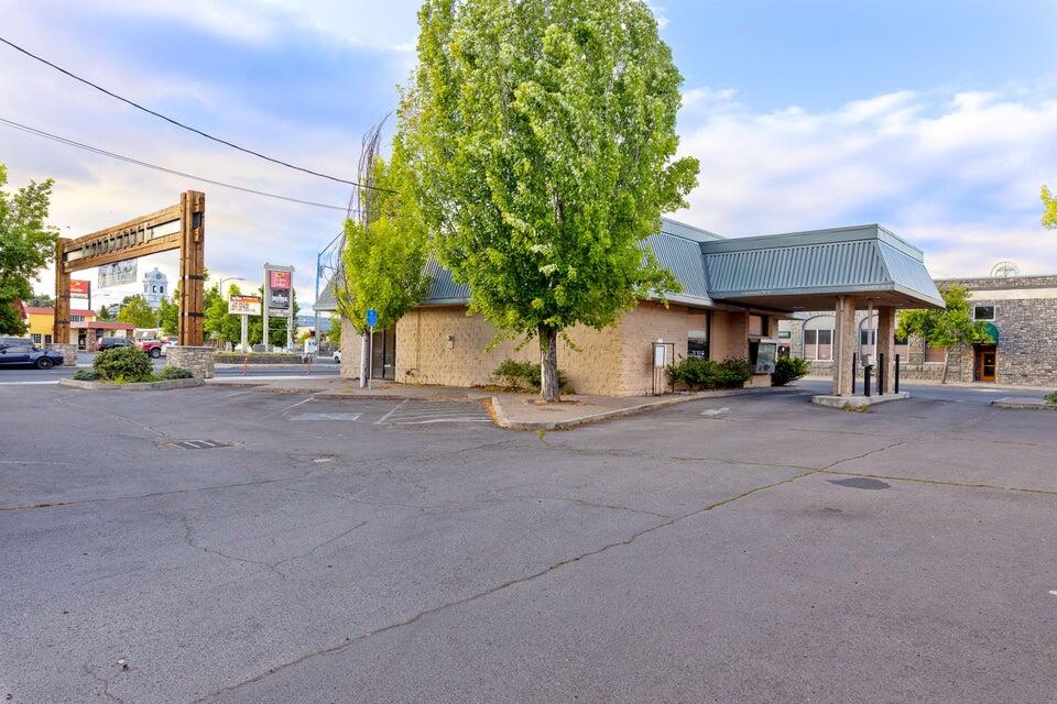 103 NW 3rd Street