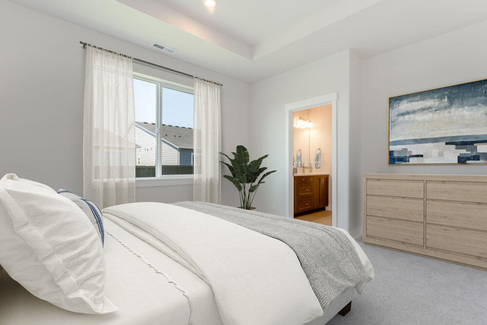 61224 NE Snow Owl Street