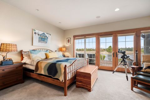 Tiny photo for 56902 River Road #6, Sunriver, OR 97707 (MLS # 220220209)
