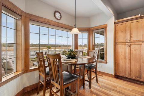 Tiny photo for 56902 River Road #6, Sunriver, OR 97707 (MLS # 220220209)