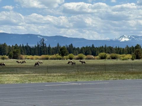 Tiny photo for 56902 River Road #6, Sunriver, OR 97707 (MLS # 220220209)
