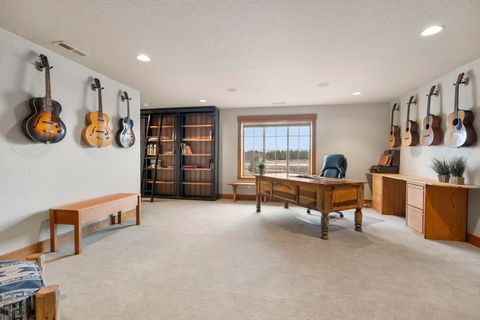 Tiny photo for 56902 River Road #6, Sunriver, OR 97707 (MLS # 220220209)
