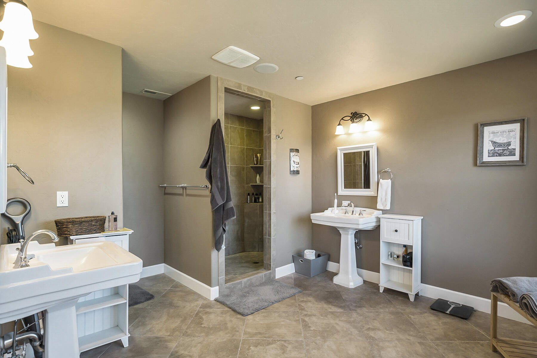 Odin Crest Estate - Residential