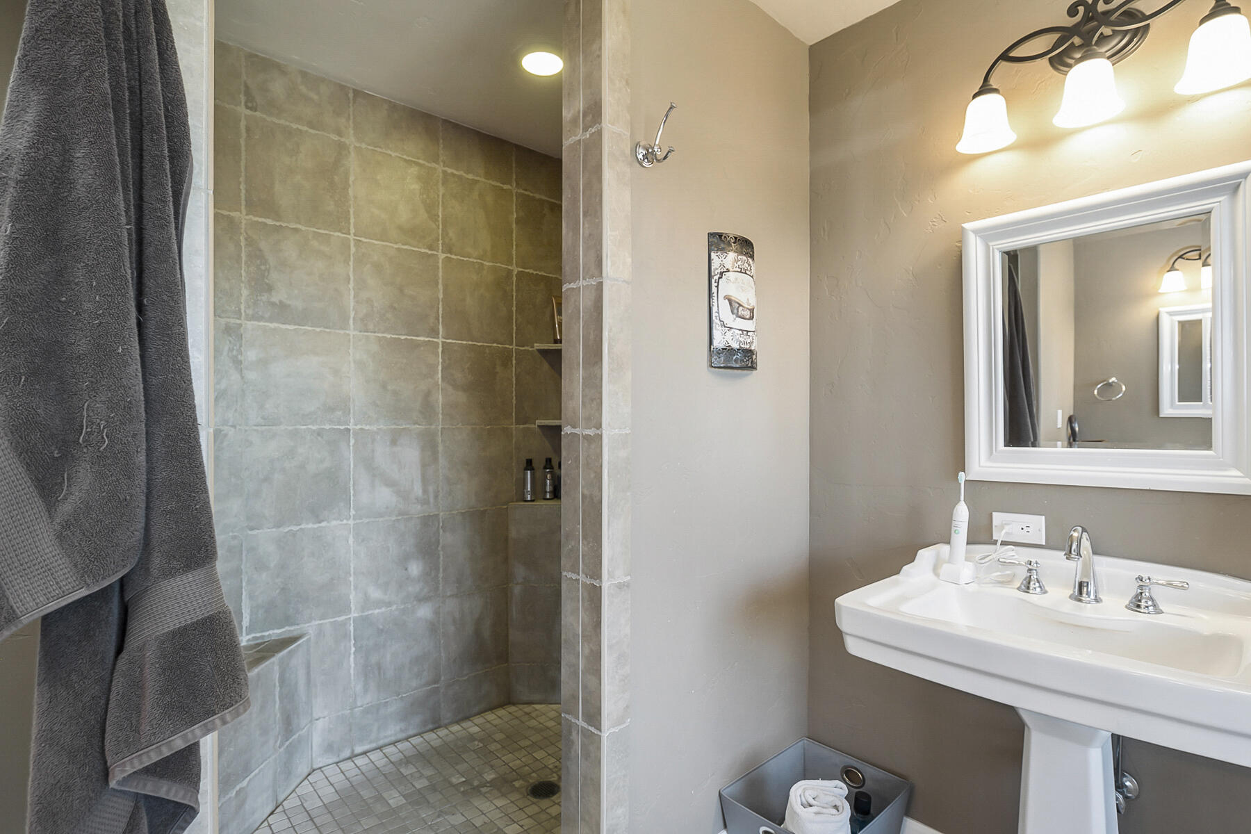 Odin Crest Estate - Residential